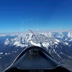Flugwegposition um 13:28:02: Aufgenommen in der Nähe von Gemeinde Bichlbach, Österreich in 2960 Meter